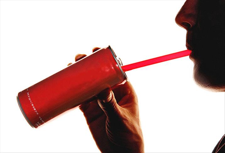 Enerji içecekleri kalp krizini tetikliyor