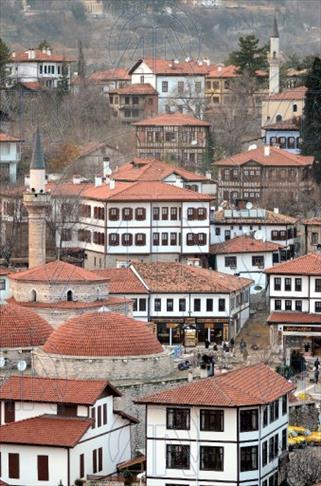 Tourist influx to Safranbolu on new years