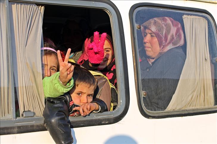 Nearly 4,000 Syrians crossed into Turkey in past 3 days