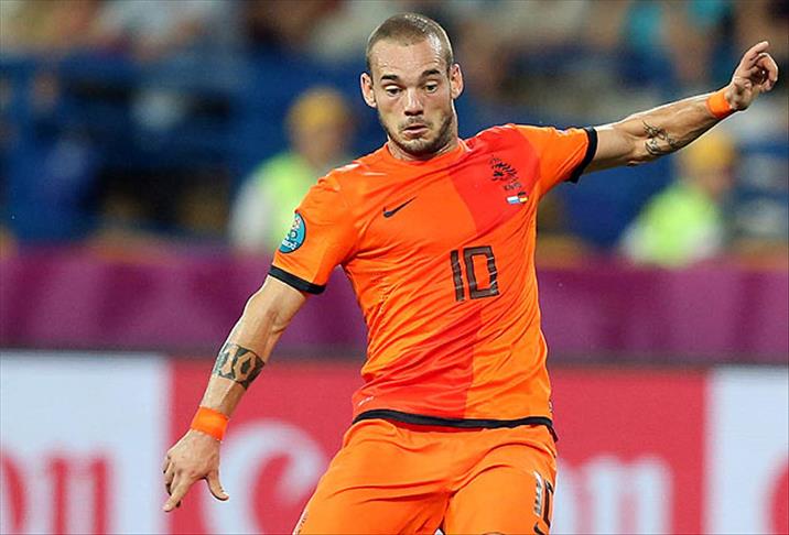 Sneijder Galatasaray yolunda