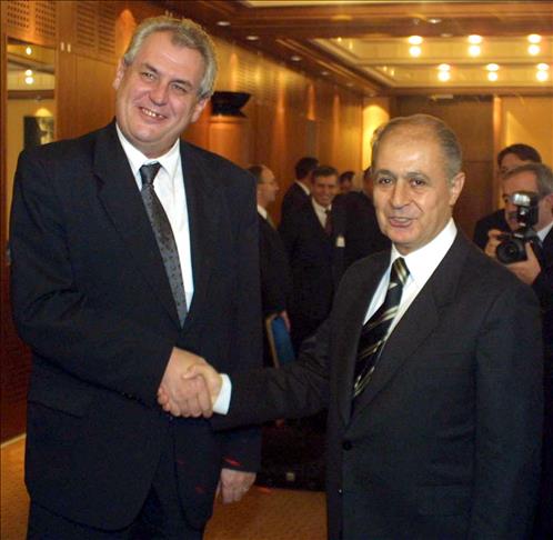 Češka: Bivši premijer Zeman pobjednik predsjedničkih izbora