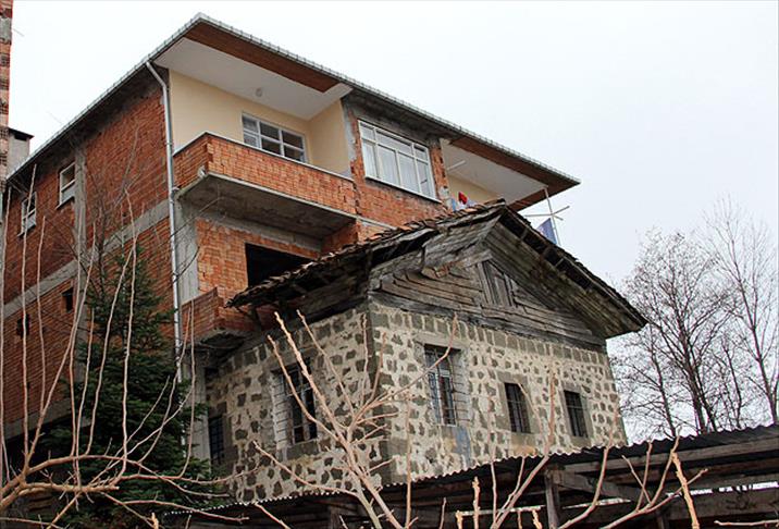 Dede yadigarı ev için ilginç çözüm