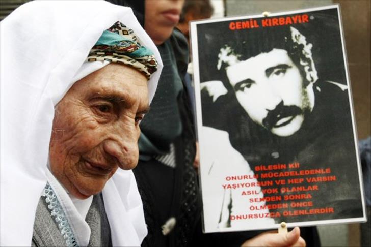 Berfo Ana, symbol mother of  the missing dies at 105