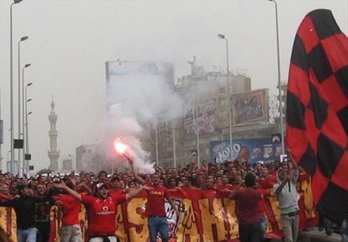 "الألتراس" في مصر.. من مدرجات الملاعب إلى حلبة السياسة