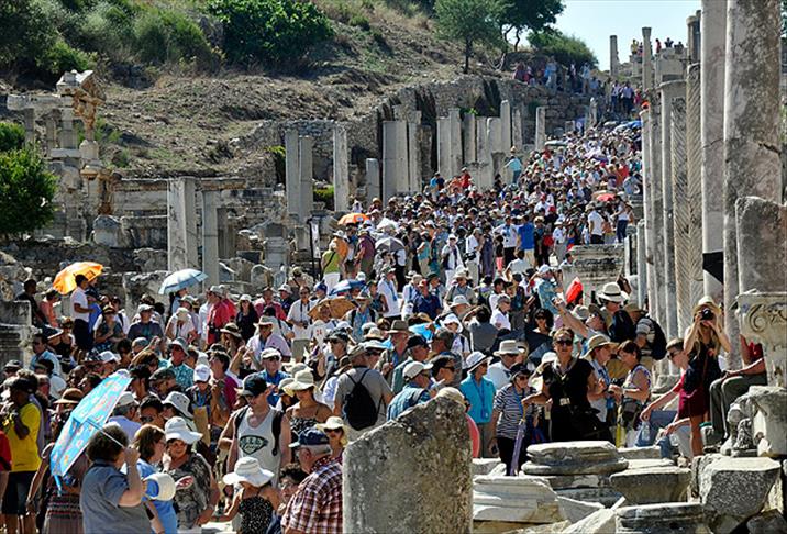 Türkiye'ye gelen turist sayısı arttı