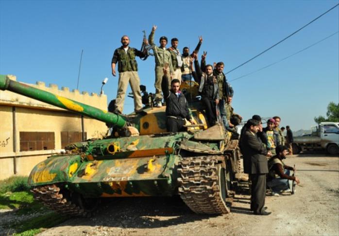 الأناضول تنشر قائمة أسلحة تحتاجها المعارضة السورية من مؤتمر روما