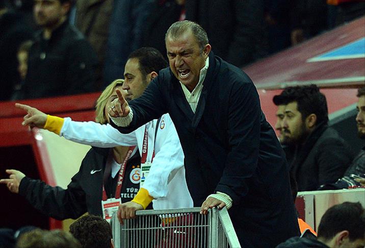 Fatih Terim'e 3 maç ceza