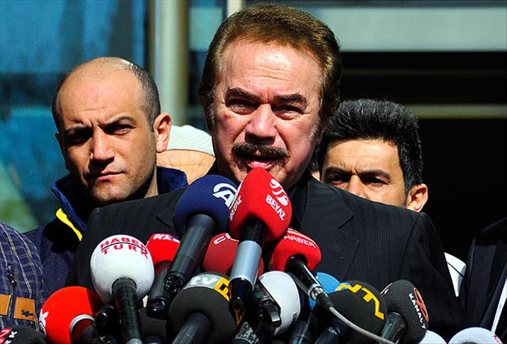 Sanatçı dostlarından Müslüm Gürses'e ziyaret