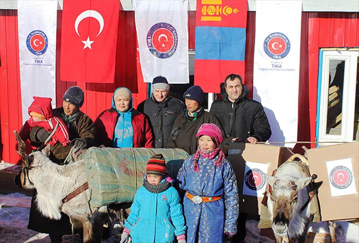 TİKA'dan ''Dukha Türkleri''ne Ren Geyiği