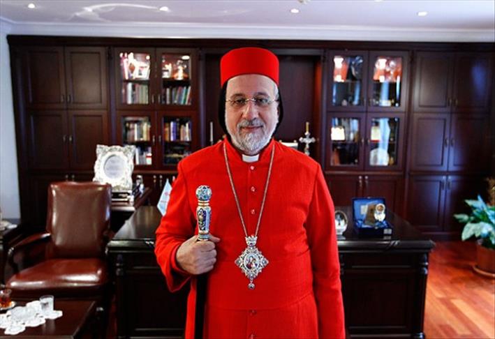 Assyrian priest to accompany President Gul