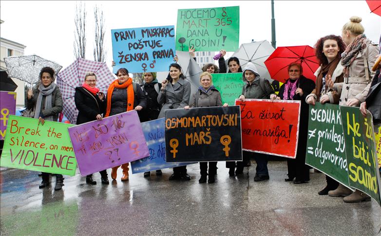 Protestna šetnja žena Sarajeva povodom 8. marta