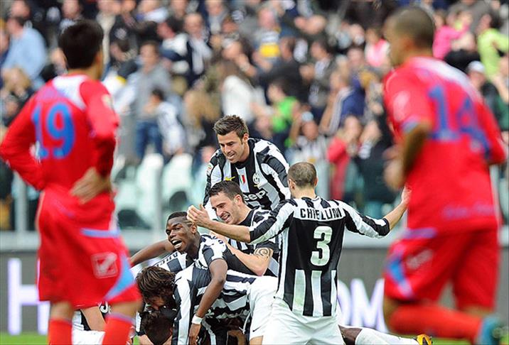 Juventus arayı açıyor