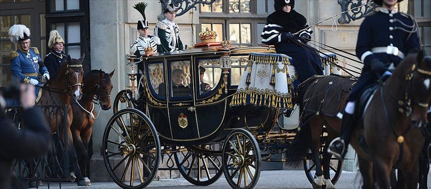 Turkish president welcomed by Swedish king in Stockholm