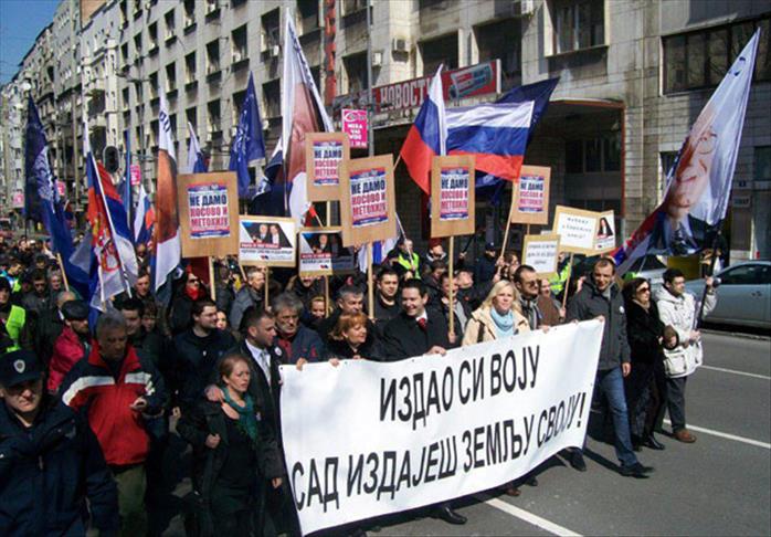 Beograd: Radikali najavili da će rušiti Vladu Srbije