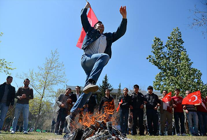 Nevruz tüm yurtta coşkuyla kutlanıyor