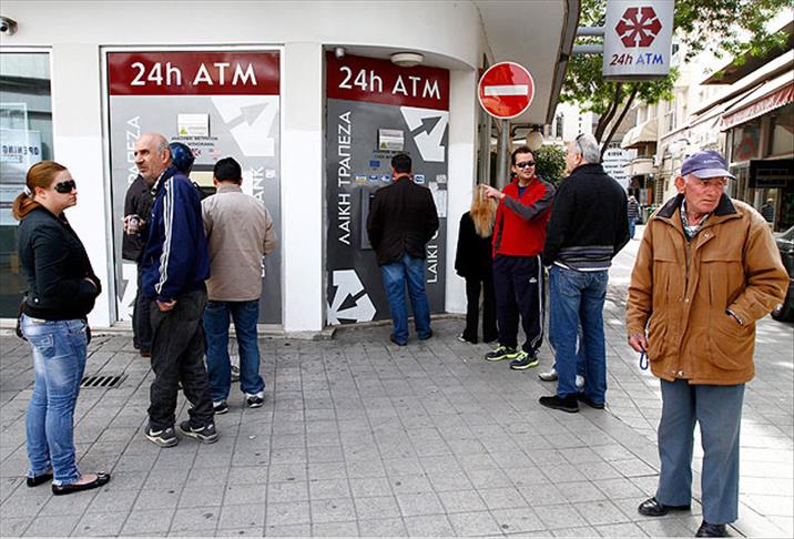 Güney Kıbrıs'ın parası kalmadı