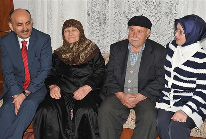 Doğduğu topraklara bakan olarak döndü