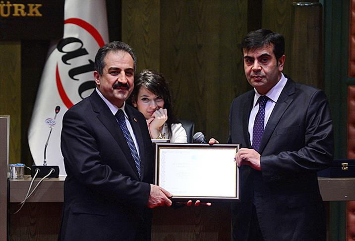 Sayıştay Başkanı Akyel'e Çağdaş Denetim Ödülü 