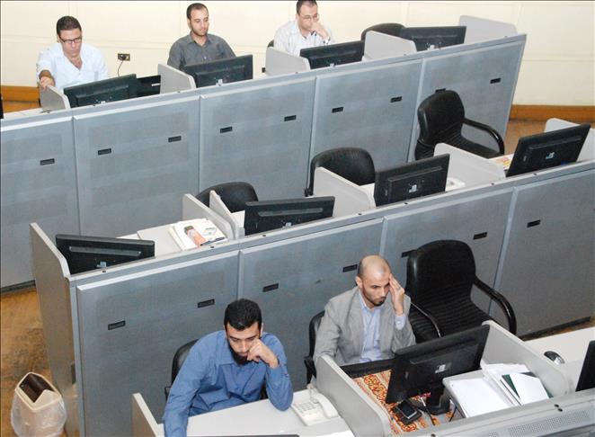 المصريون والعرب يقودون بورصة القاهرة لكسر حاجز الهبوط