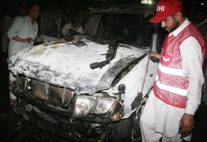 Death toll from Pakistan suicide bombing increases to 17 