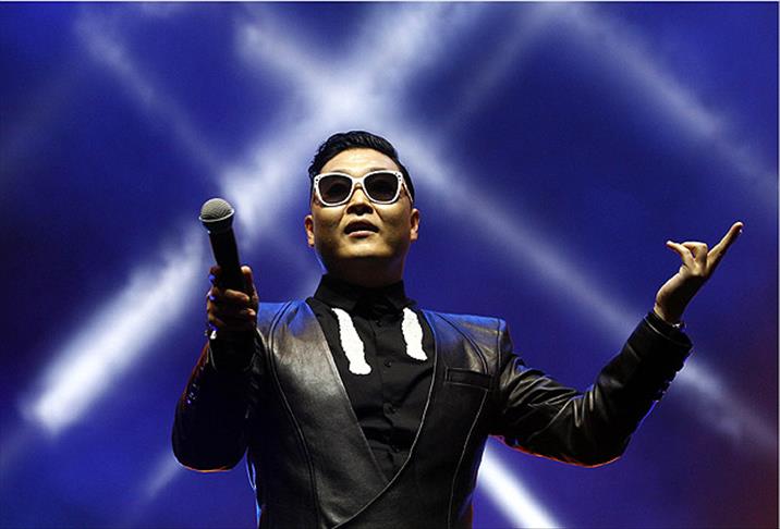 "Gentleman" ile rekor kırıyor 