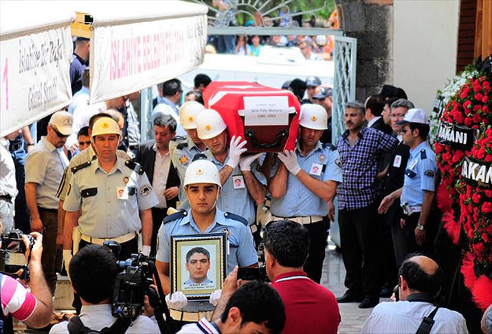 Polis memuru son yolculuğuna uğurlandı