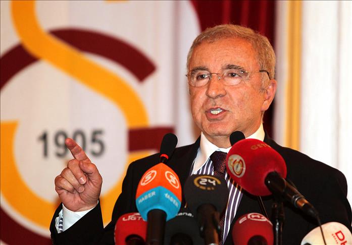 Ünal Aysal yönetimi istifa etti