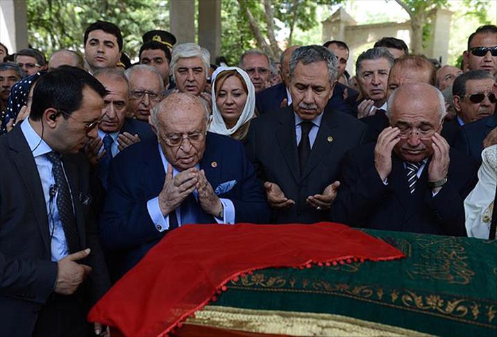 Nazmiye Demirel son yolculuğuna uğurlandı