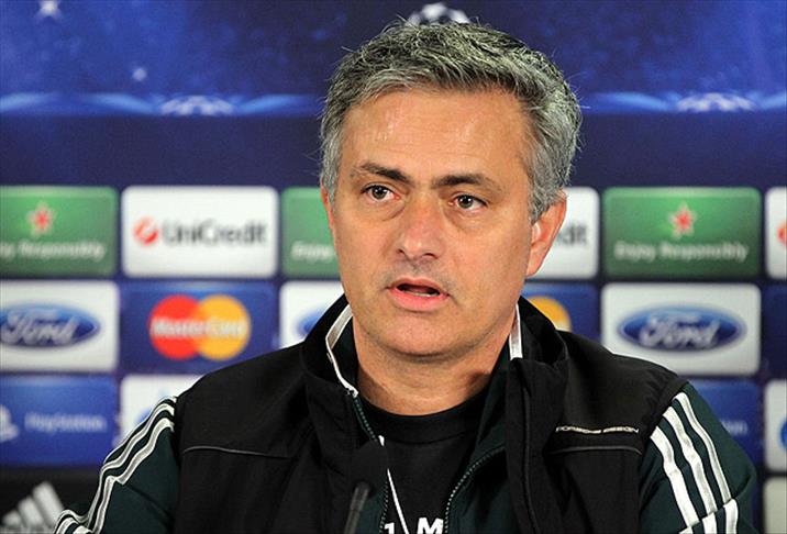 Chelsea Mourinho ile anlaştı