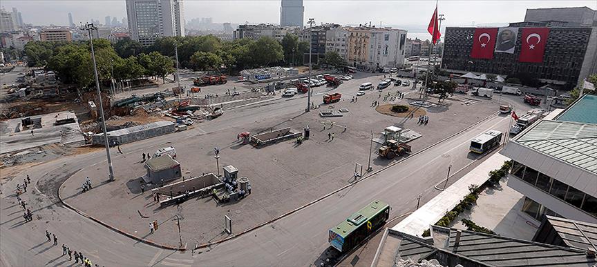 Taksim Meydanı ve Gezi Parkı temizlendi