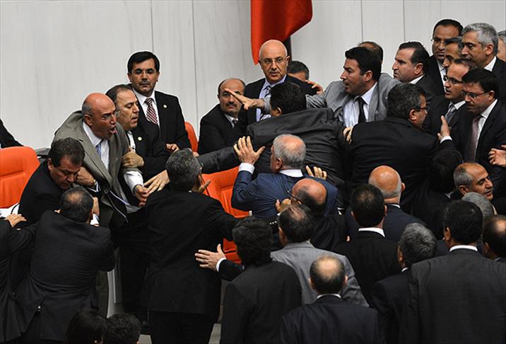 TBMM Genel Kurulu'nda gerginlik