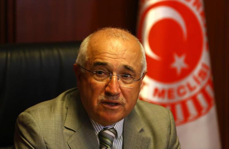 Turkish parliament speaker to visit party leaders on new constitution