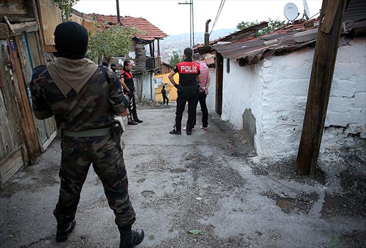 "Şafak Operasyonu"nda 12 tutuklama