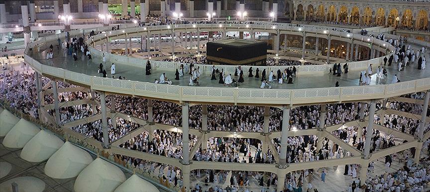 Kabe'de çelik tavaf alanı hizmete açıldı