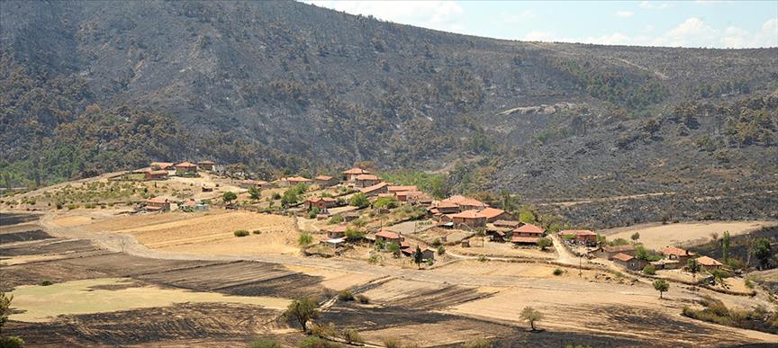 Köylüleri ateş çemberinden kurtardılar