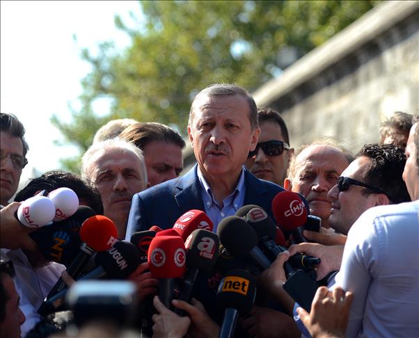 Turkish PM performs Eid al-Fitr prayer at Suleymaniye Mosque in Istanbul