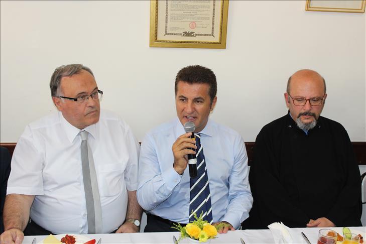 Armenian Church in Istanbul holds "luncheon of love"