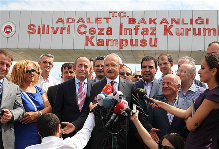 Kılıçdaroğlu'dan cezaevindeki İlker Başbuğ'a ziyaret
