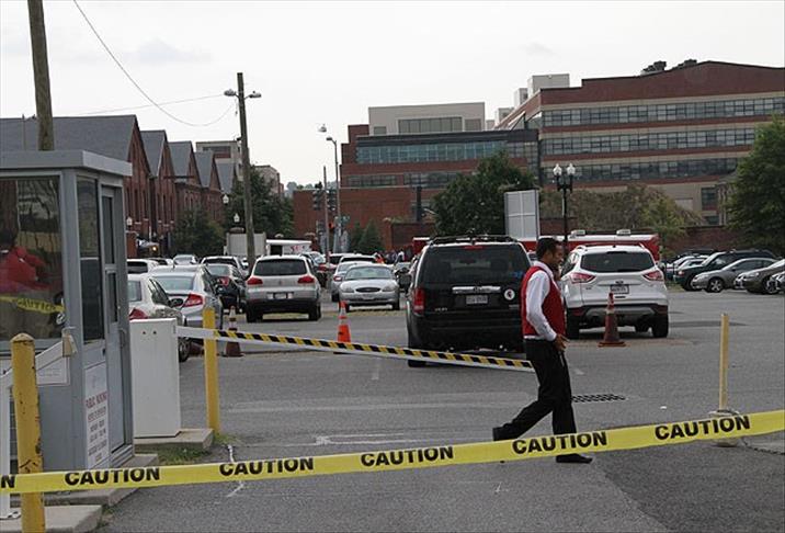 12 reported dead in Washington Navy Yard shooting