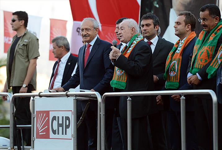Vural Savaş CHP'ye katıldı