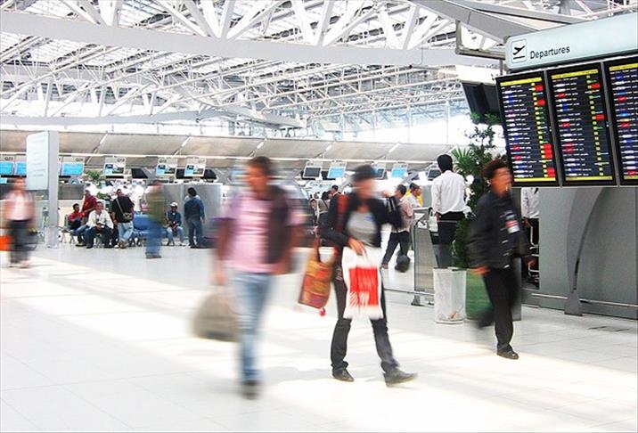 Девятилетний ребенок пробрался в самолет без билета