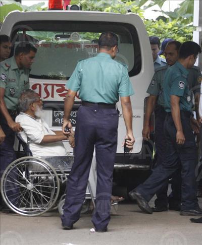Bangladesh slaps ex-minister with life sentence for war crimes