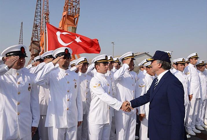 Gül'den TCG Göksu Fırkateyni'ne ziyaret
