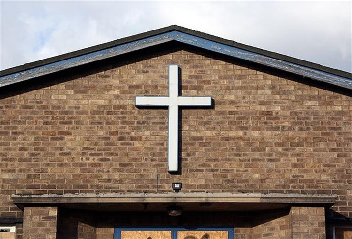 Muslims buy church in UK