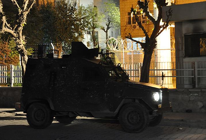 Silopi Kaymakamlığı'na el bombalı saldırı