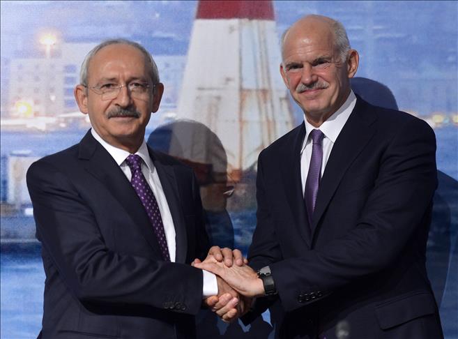 SI President Papandreou visits Gezi Park in Istanbul