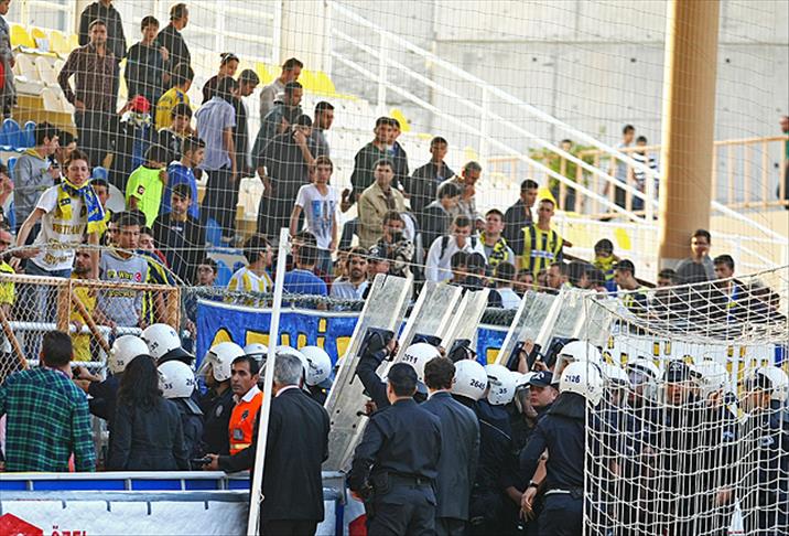 Emniyet 5 bin 269 "holigan"a işlem yaptı