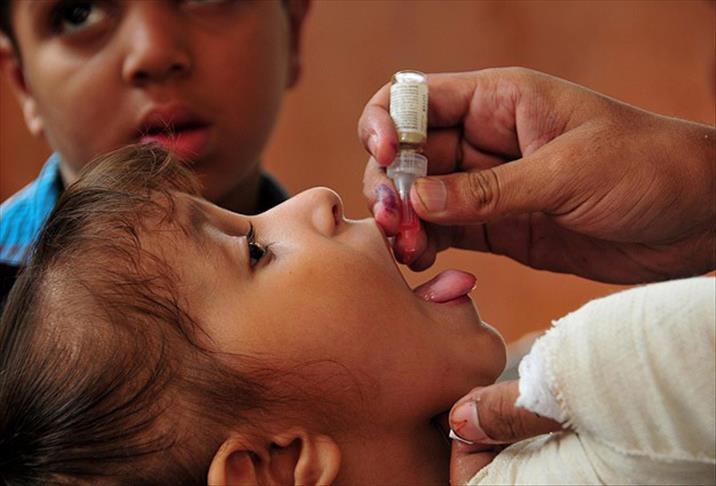 Suriye ile komşu illerdeki 5 yaş altı tüm çocuklara çocuk felci aşısı