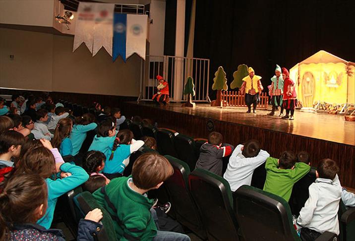 Devlet Tiyatroları çocuklara yatırım yapıyor