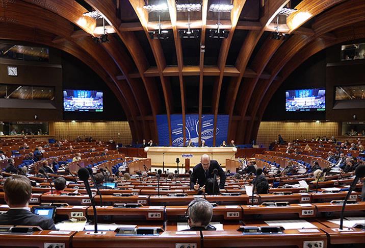 Kemer sıkma politikaları insan haklarına zarar veriyor
